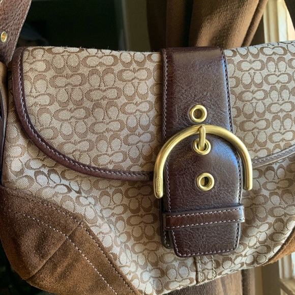 Coach Handbags - Brown Coach purse 👜